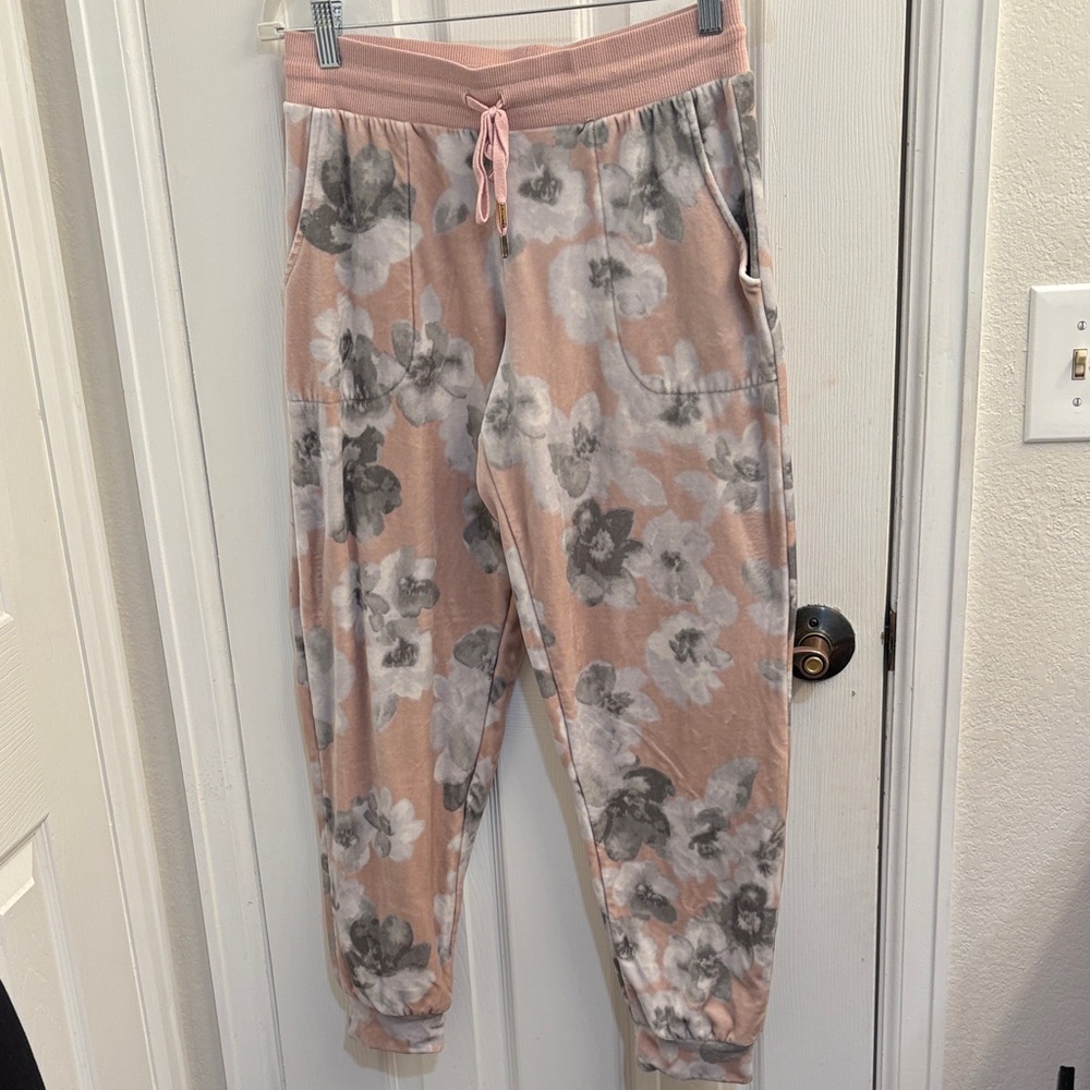Donna Karan Kids Floral Joggers in Pink and Gray